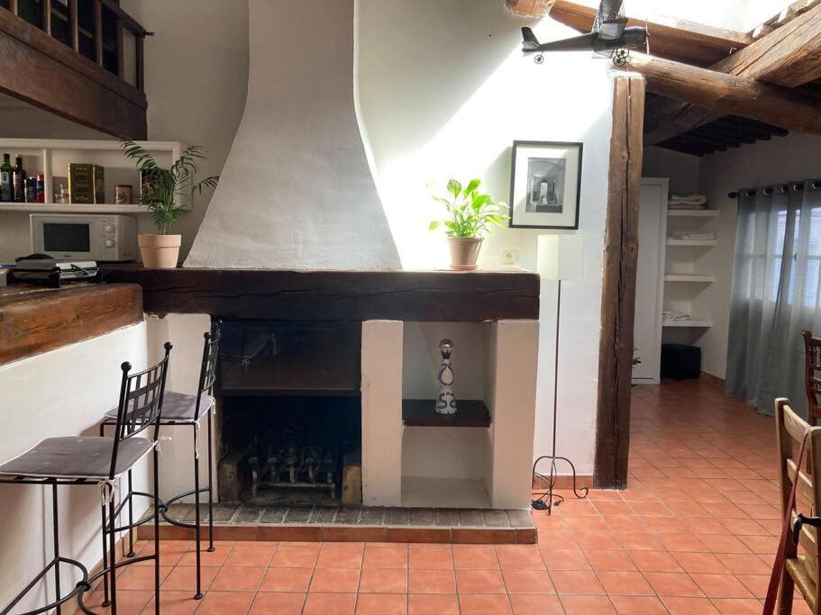 Appartement Avec Deux Chambres Centre Ville Aixois Aix-en-Provence Exteriör bild