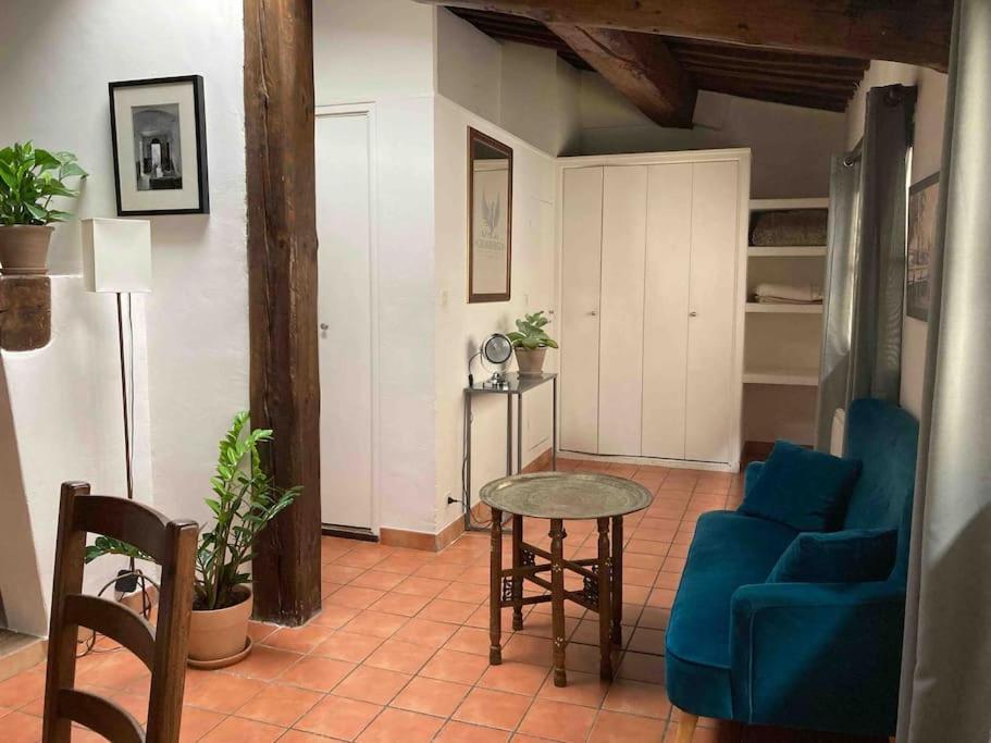 Appartement Avec Deux Chambres Centre Ville Aixois Aix-en-Provence Exteriör bild