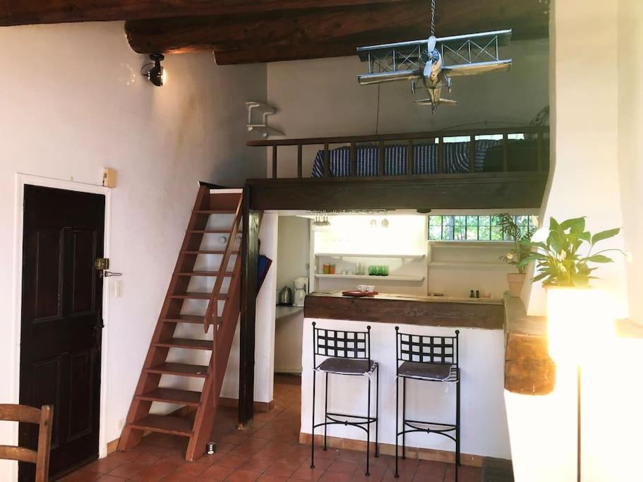 Appartement Avec Deux Chambres Centre Ville Aixois Aix-en-Provence Exteriör bild